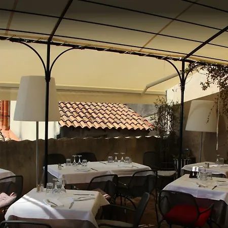 Et La Parenthese Uzès